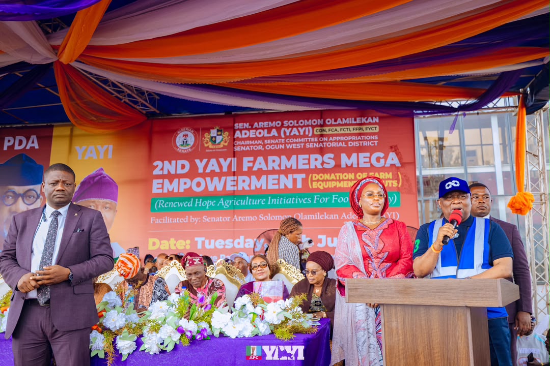 Food Security: Senator Adeola distributes tractors, tricycles, farm inputs, cash grants to 2,557 in Ogun