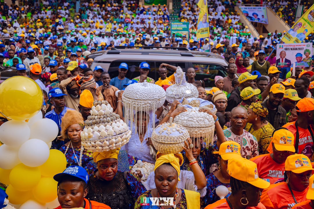 Senator Olamilekan Adeola - YAYI disclosed why he continues to empower traders across Ogun State.